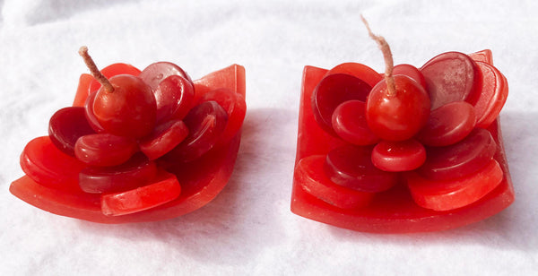 2 Red Lotus Floating Candles in Red Black Gift Box Set