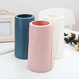Creative Plastic Vase for Modern Decor - Simple Design - Pink